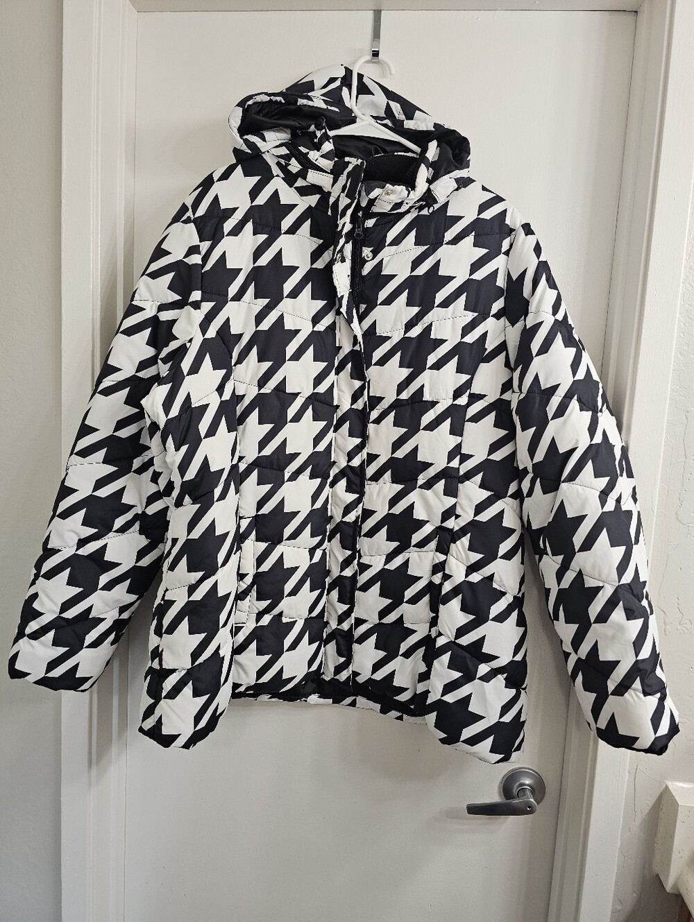 Jaded Glory Black & White Houndstooth Puffer Jacket Plus Size 2X